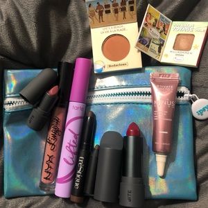 Makeup bundle and bag
